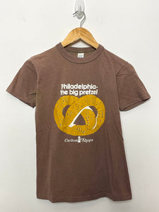 Vintage 1970s Philadelphia “The Big Pretzel” Spell Out Graphic Tee Shirt (fits adult XS)