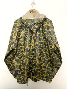 Vintage 1990s Duck Camouflage Zip Up Hooded Hunting Vinyl Raincoat Jacket (size adult XL)
